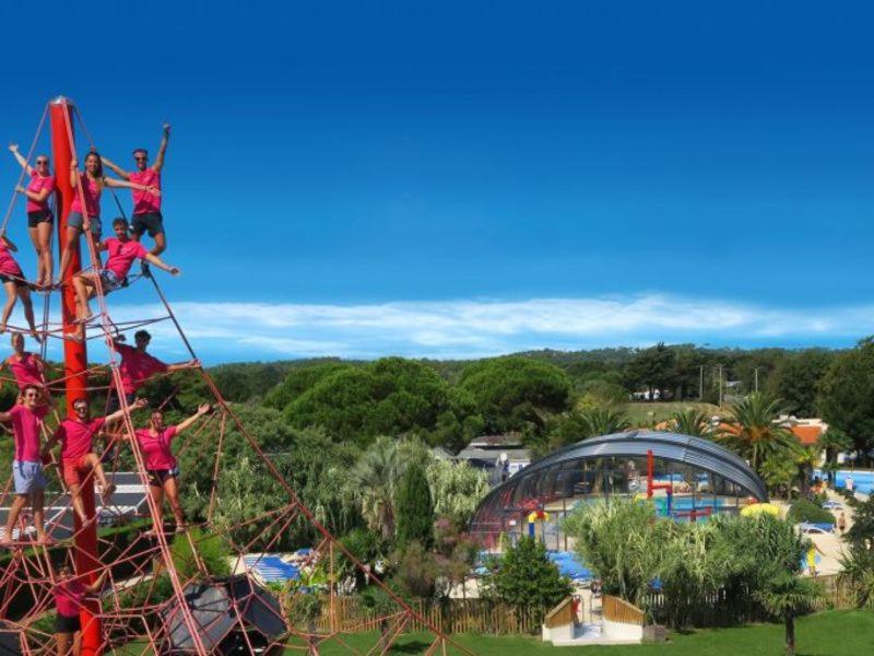 Hotel Camping Officiel Siblu Mer et Soleil Saint-Georges-d'Oleron Exterior foto